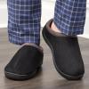 imageFruit of the Loom Mens Memory Foam Slippers  Microsuede Clogs  IndoorOutdoor Machine Washable Zapatillas CmodasBlack