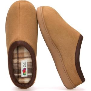 imageFruit of the Loom Mens Memory Foam Slippers  Microsuede Clogs  IndoorOutdoor Machine Washable Zapatillas CmodasTan