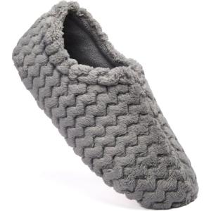 imageFruit of the Loom Womens Chevron Slippers  Fuzzy Memory Foam Lightweight IndoorOutdoor Zapatillas de MujerGrey