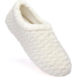 imageFruit of the Loom Womens Chevron Slippers  Fuzzy Memory Foam Lightweight IndoorOutdoor Zapatillas de MujerIvory